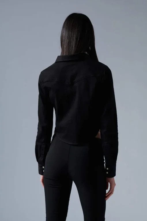 Black Bull Wash Icon Western Cropped Shirt
