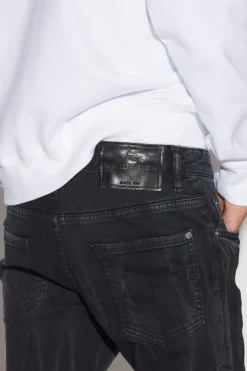 Black Smoke Bull Wash Super Twinky Jeans