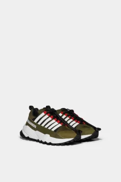 Free Sneakers