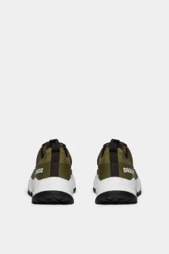 Free Sneakers